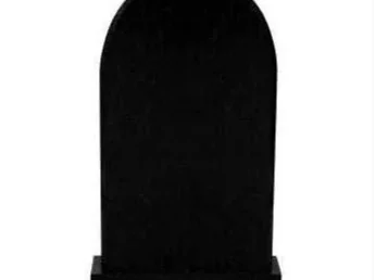 Гранитный вертикальный памятник «№35» — фото товара